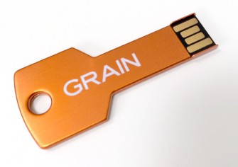 orange-USB-key-flash-drive
